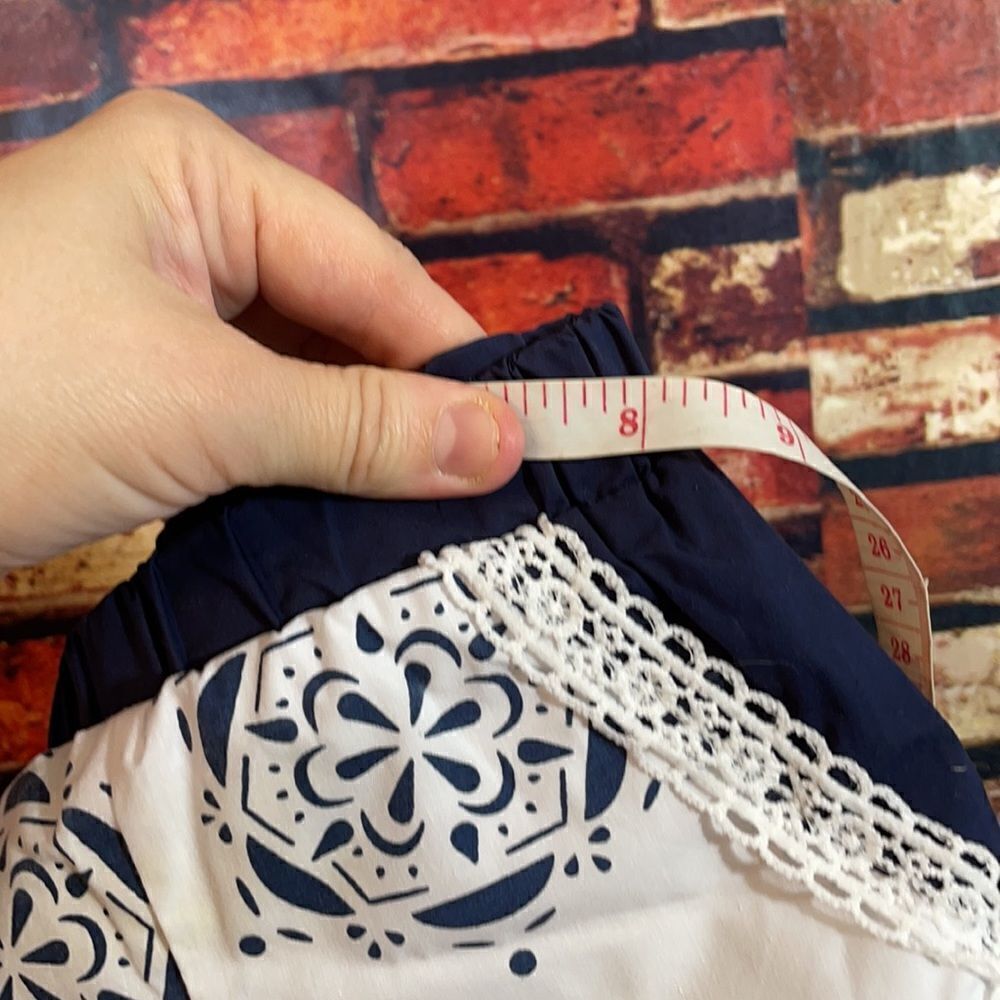 5 for $25🔥6M‎ Baby Girl Blue & White Shorts with Embroidered Trim - Picture 4 of 5